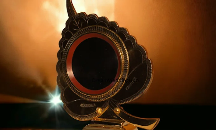 Aranmula Kannadi In Kochi