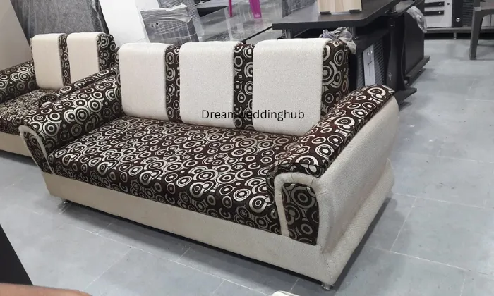 Arbuda Glass Centre - Best Furniture Store