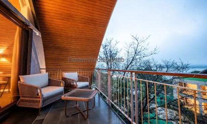 Ark Lake Resort