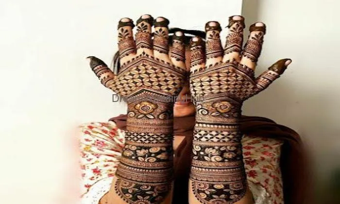 Arun Mehandi Art