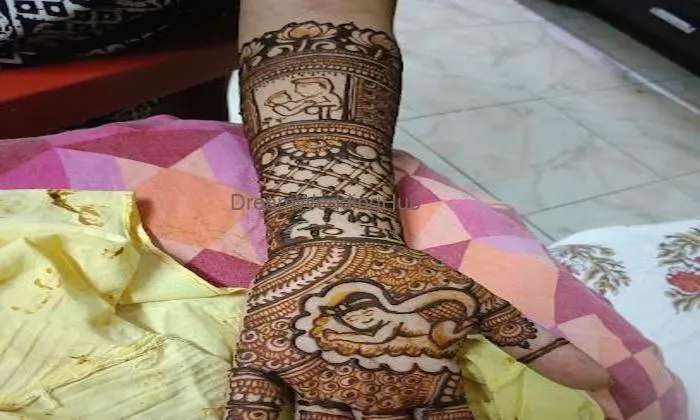 Ashi Mehandi