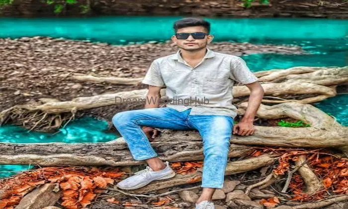 Ashish Photo Studio