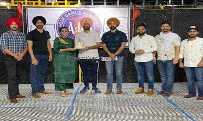 Ashke Folk Dance Academy By Supneet Singh