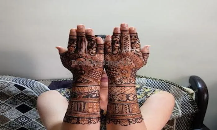 Ashwini Mehendi Art