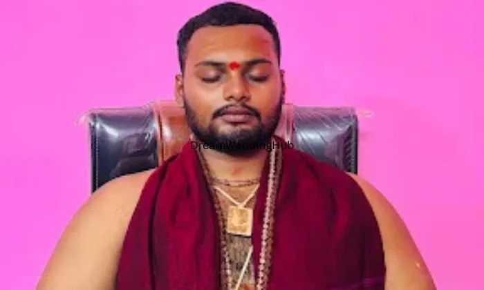 Astrologer Kartik Pandit