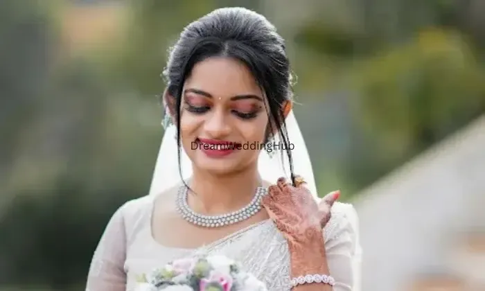 Aura Makeup Studio Kattapana