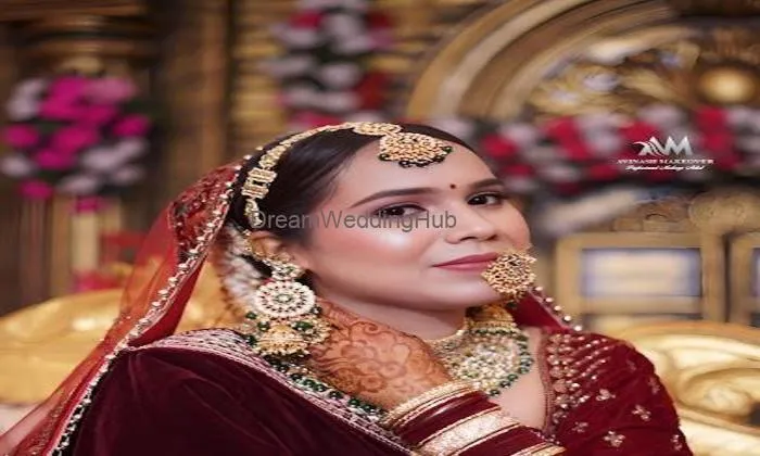 Avinash Makeovers Studio & Academy