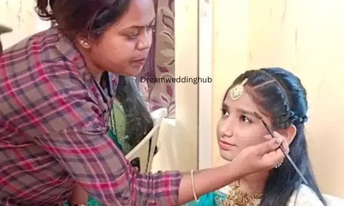 Awesome Beauty Parlour