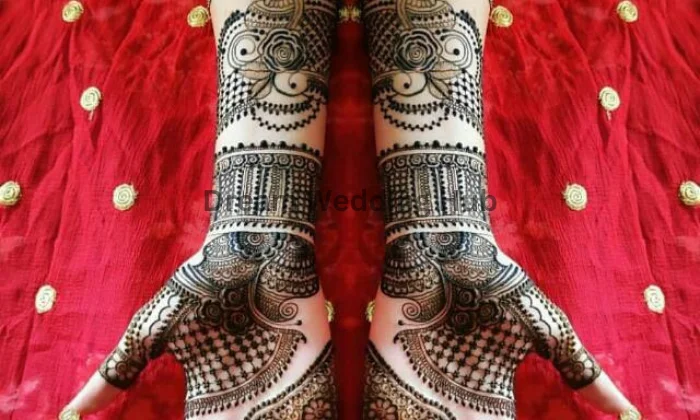 Ayesha Mehandi Artist Vellore