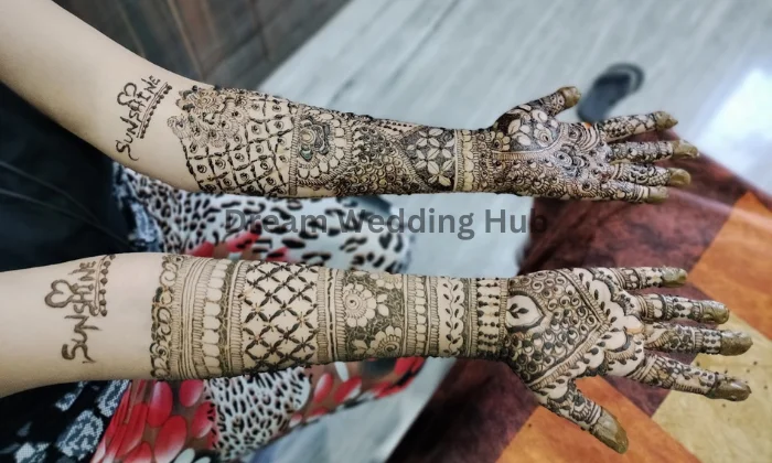 Ayesha Mehendi