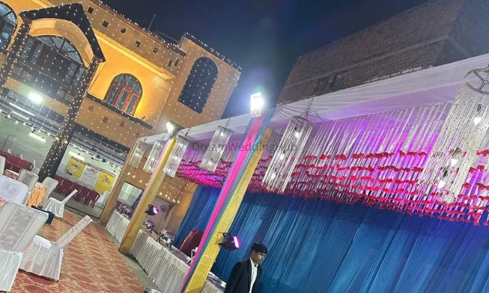 Ayesha Palace  Lawn