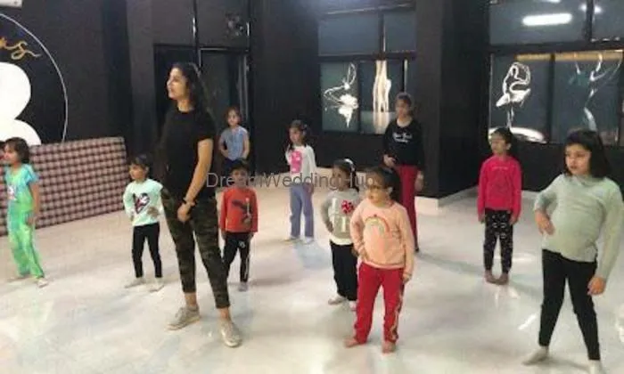B Town Dance Zone