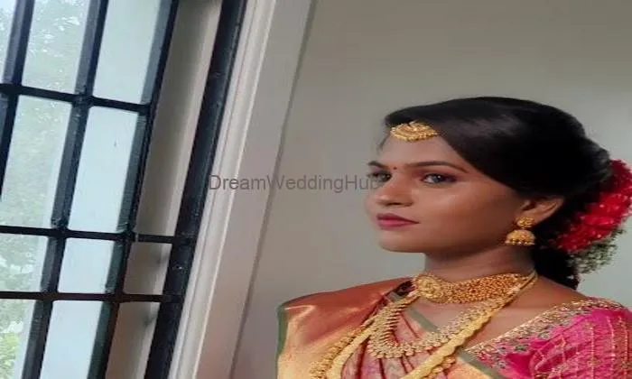 B2r Blush Bridal Reflection