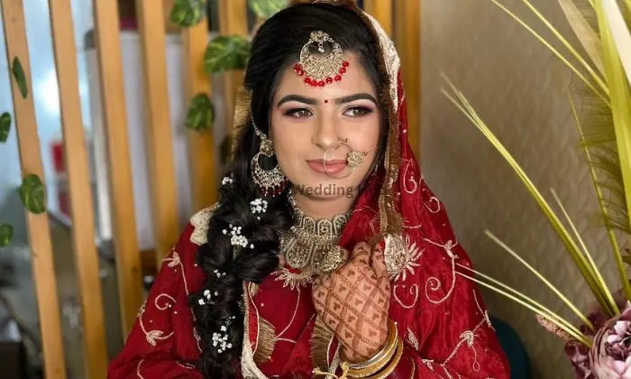 Baalkalaakaar Salon