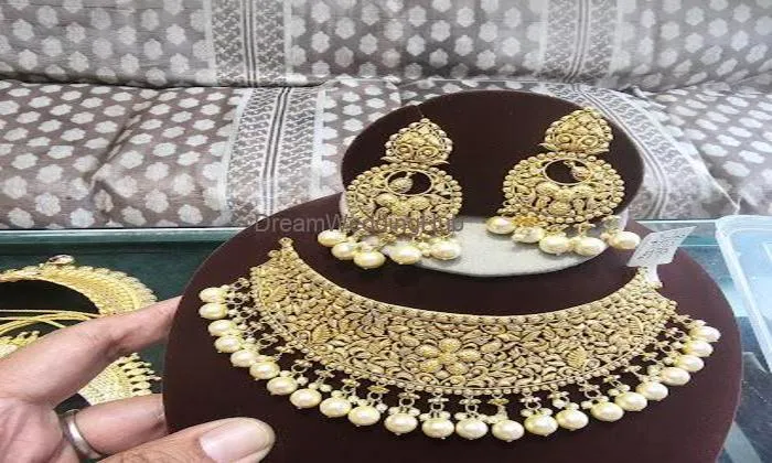Babbar Gold Art's