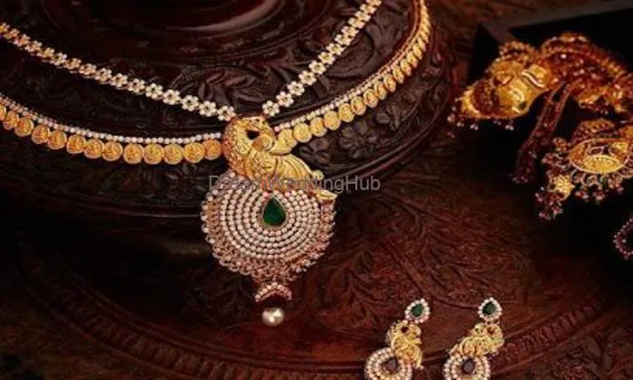 Bagade Bandhu Saraf Bagade Bandhu Saraf