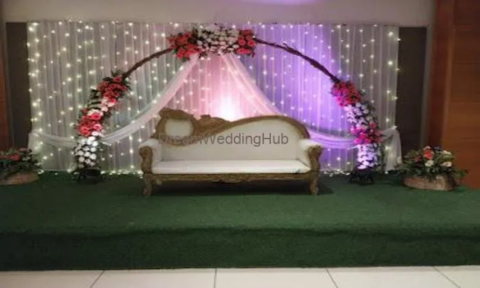 Balloon Decoration And Party Planner