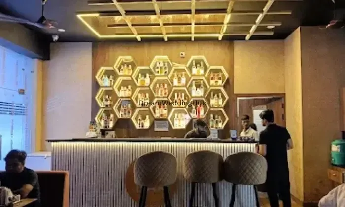 Bar House  Restaurant