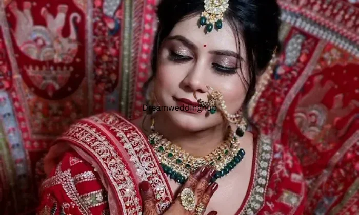 Barkhaa Makeovers