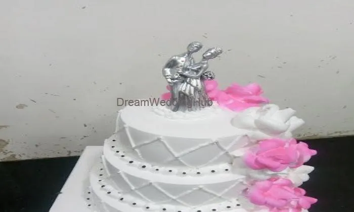 રોનક બેકરી Bast Cake Shop And Bakery In Limbdi