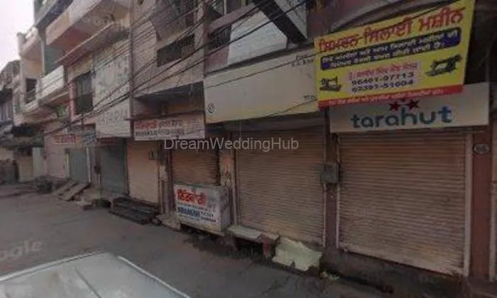 Batra Lehnga House
