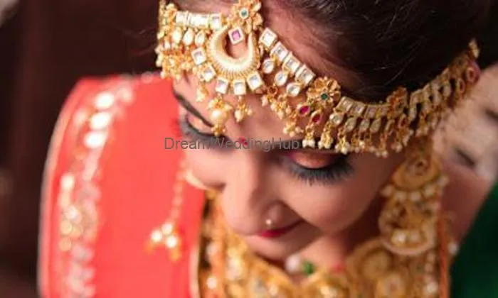 Batul Makeup & Academy