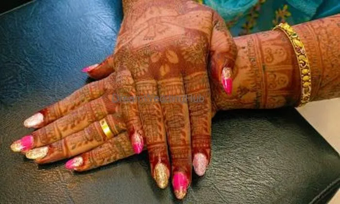 𝗝 𝗦𝗮𝗹𝗼𝗻-best Hair Treatment/best Makeup Artist/best Hair Stylist/unisex Salon/best Female Salon In Latur