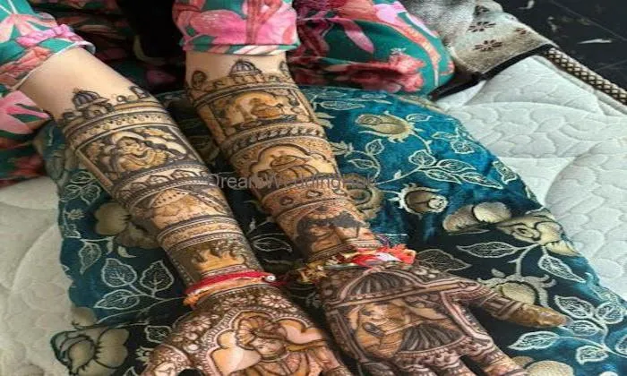 Best Heena Artists (mansi)bareilly