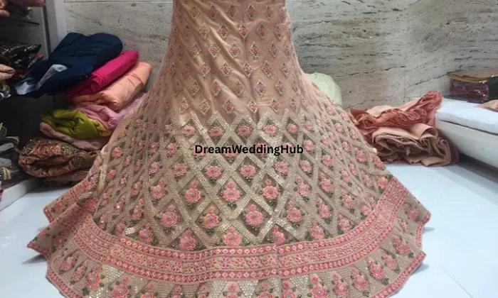 Bhagwan Das Jagdish Prasad Saree Showroom