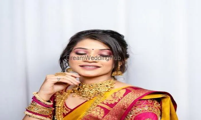 Bhagyashree Joshi Makeover & Academy- Best Makeup Artist In Vasai Virar