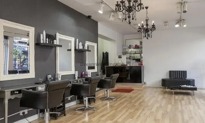Bhakti Salon