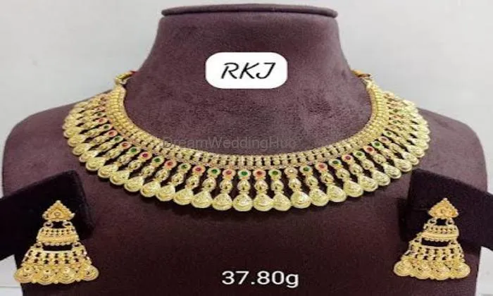 Bharat Jewellers (bharat Hallmark Gold Pvt Ltd) Bharat Jewellers (bharat Hallmark Gold Pvt Ltd)