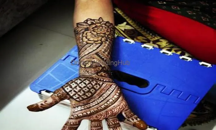 Bhavana Mehendi Artist Nashik