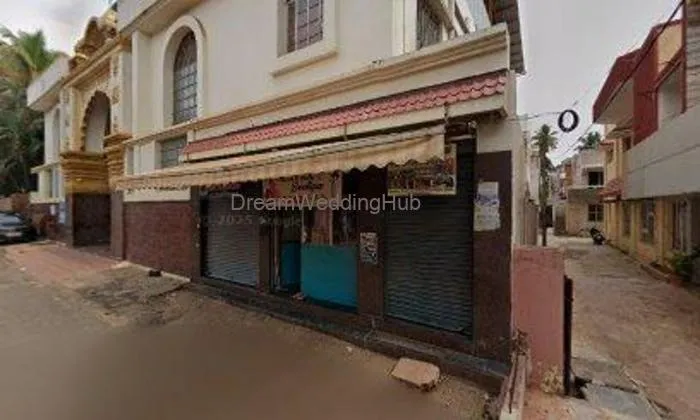 Bhuvneshwari Fancy Store