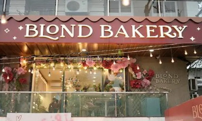 Blond Bakery