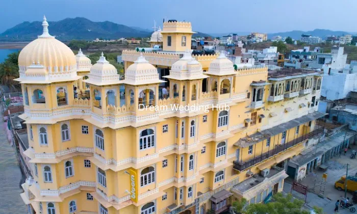 Bloom Boutique | Lake Pichola