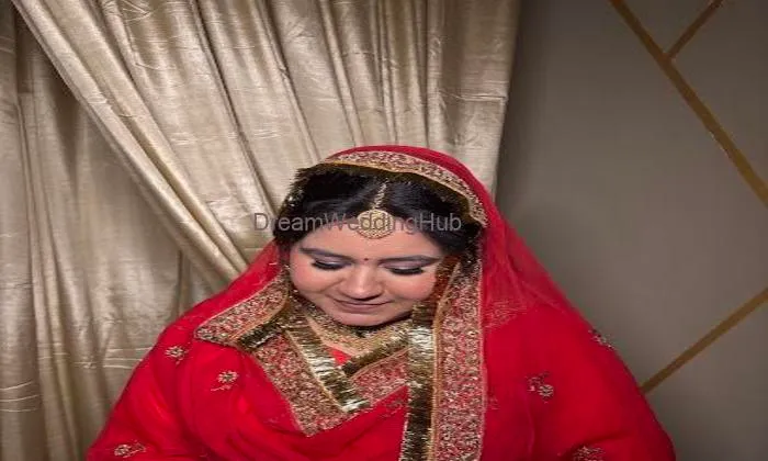 Bloom Kaus By Meenakshi (makeup | Academy)
