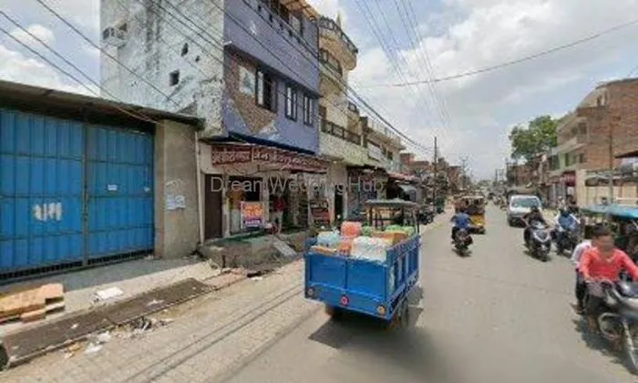 B.m. Traders