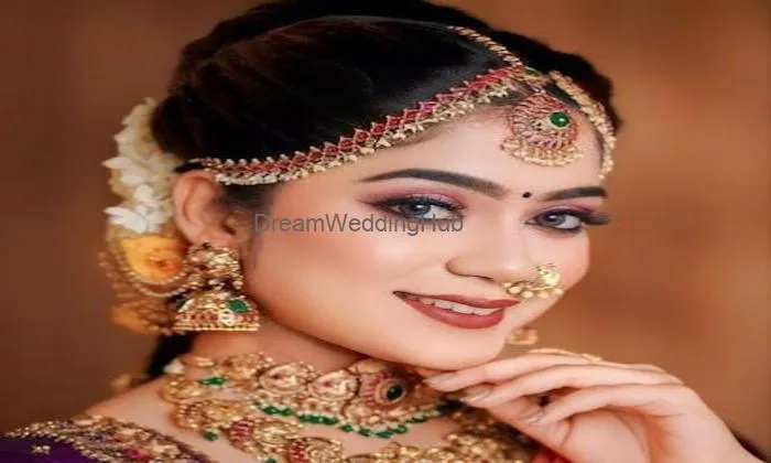 Bombay Beauty Parlour & Tailoring