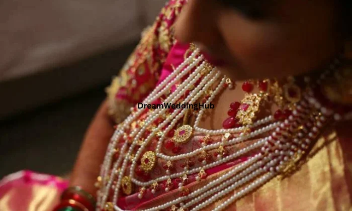 Br Bridal Makeup Studio