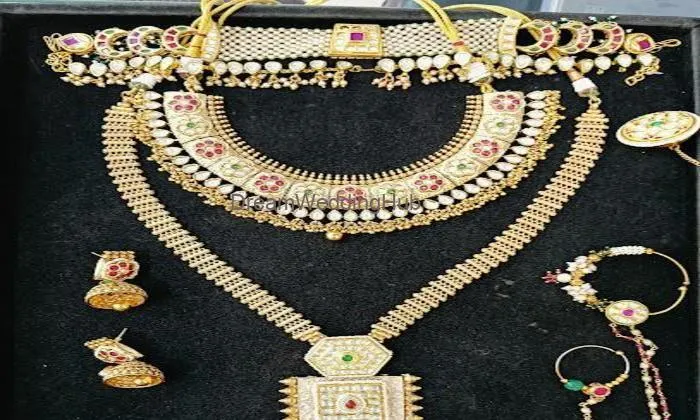 𝗥𝗼𝗼𝗽𝗦𝗵𝗿𝗲𝗲 𝗔𝗿𝘁 𝗝𝗲𝘄𝗲𝗹𝗹𝗲𝗿𝘆 - Bridal Jewellery On Rent |gold Polish Jewellery | Artificial Jewellery In Udaipur