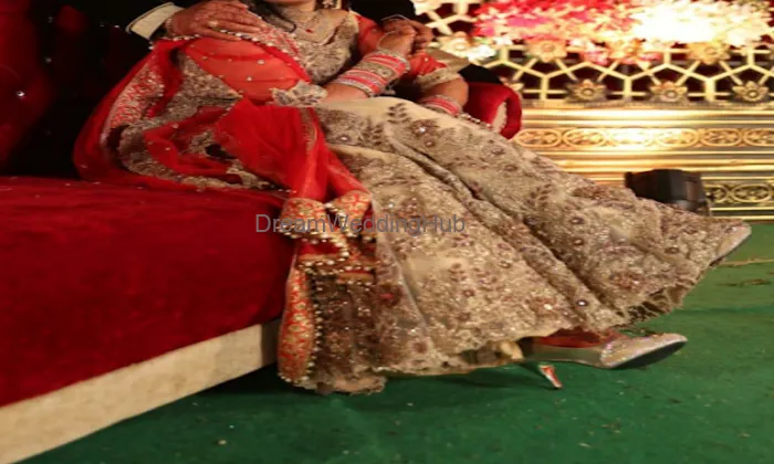 Bridal Lehenga On Rent In Udaipur (shalini Collection)