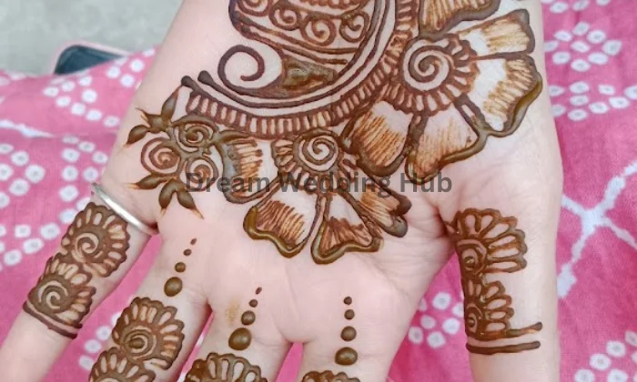 Bridal Mehndi Artist And Classes
