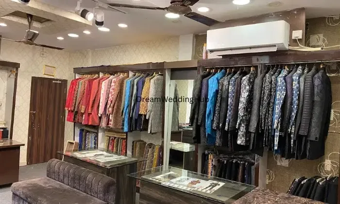 Brown Black Fashion Studio