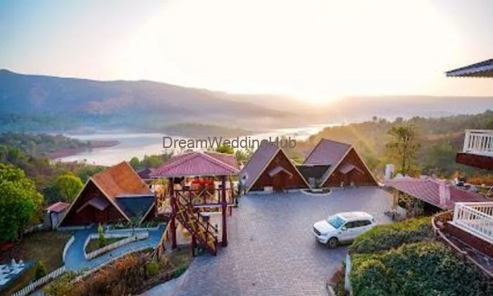 Brownstone Resort