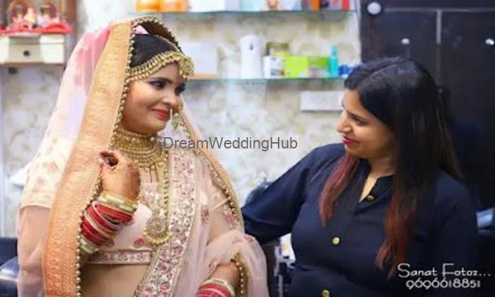 Brush Up By Vanshika Makeup & Nail Art Studio - Bridal Makeup, Pre Bridal Makeup, Rebonding Salon, Beauty Parlour In Kanpur