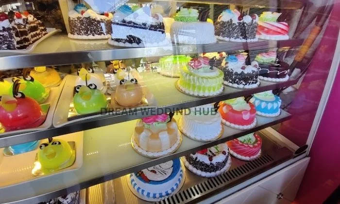 Cakes For Moments