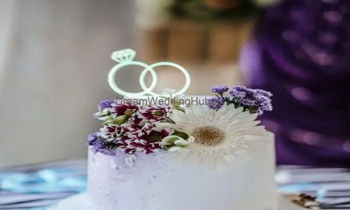 Cakes_and_donuts