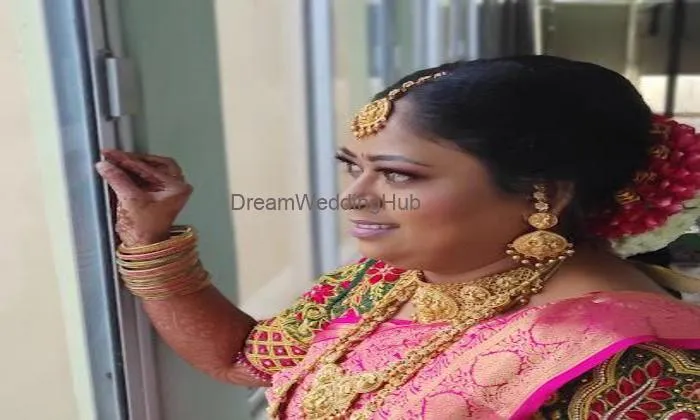 Cat Walk Beauty Parlour |beauty Parlour & Academy In Tiruchendur|beauty Products Tiruchendur| Henna Mehndi Makeup Artist