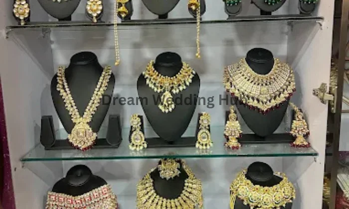 Chandnis Couture
